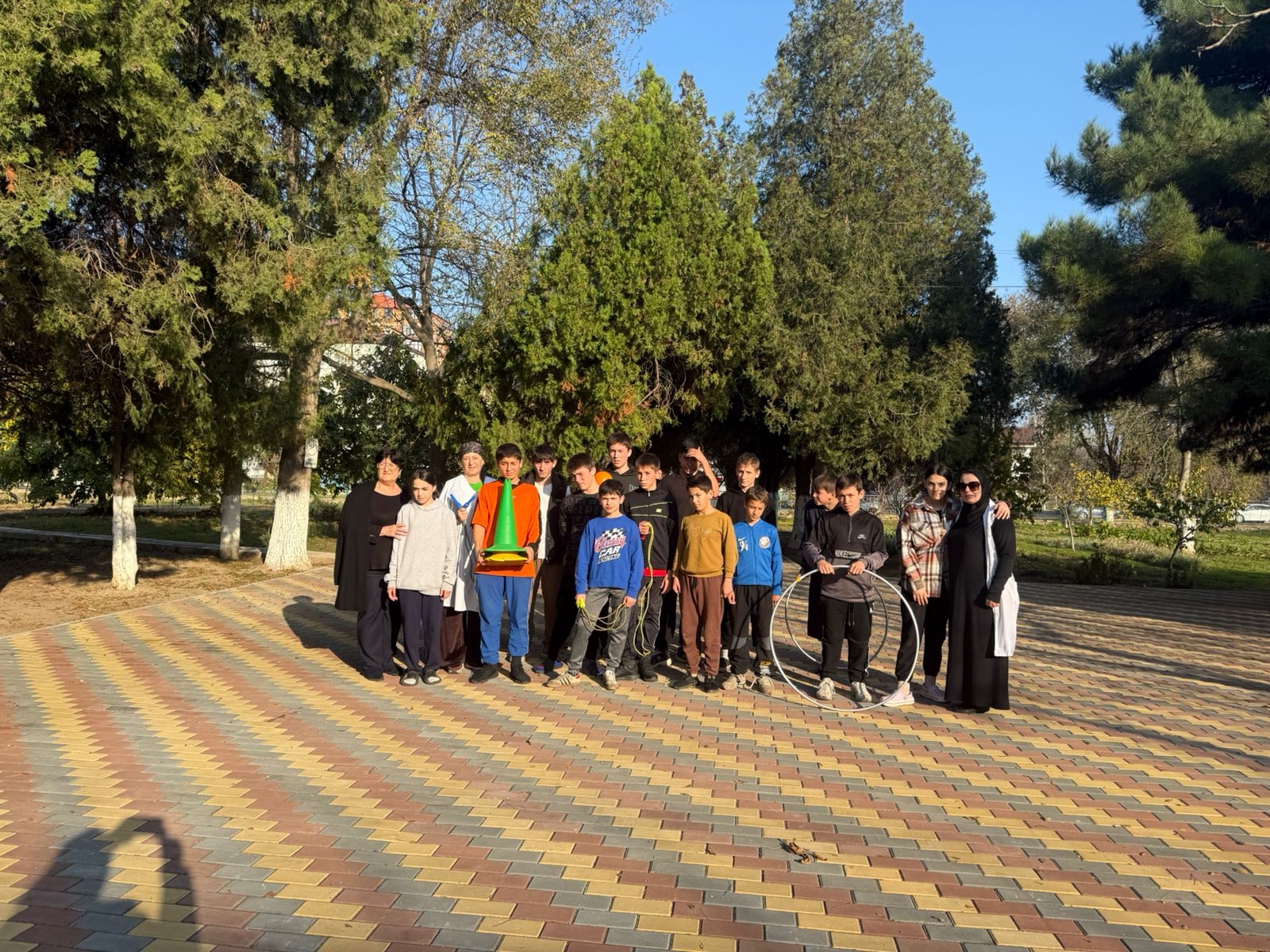 В детском доме провели Спортивный  праздник ко Дню матери "Веселая эстафета"