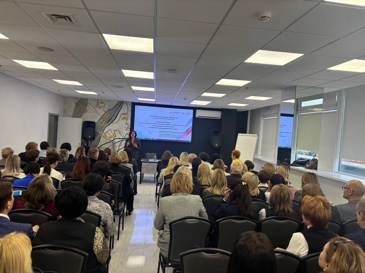 Дагестан – в тройке лидеров среди регионов России по сокращению числа сирот.